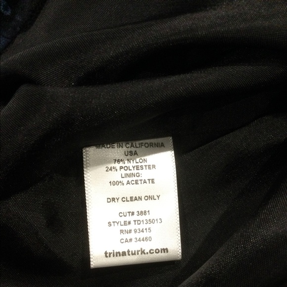 TRINA TURK BLACK FIT & FLARE DRESS SIZE 4 NWOT - Picture 5 of 6
